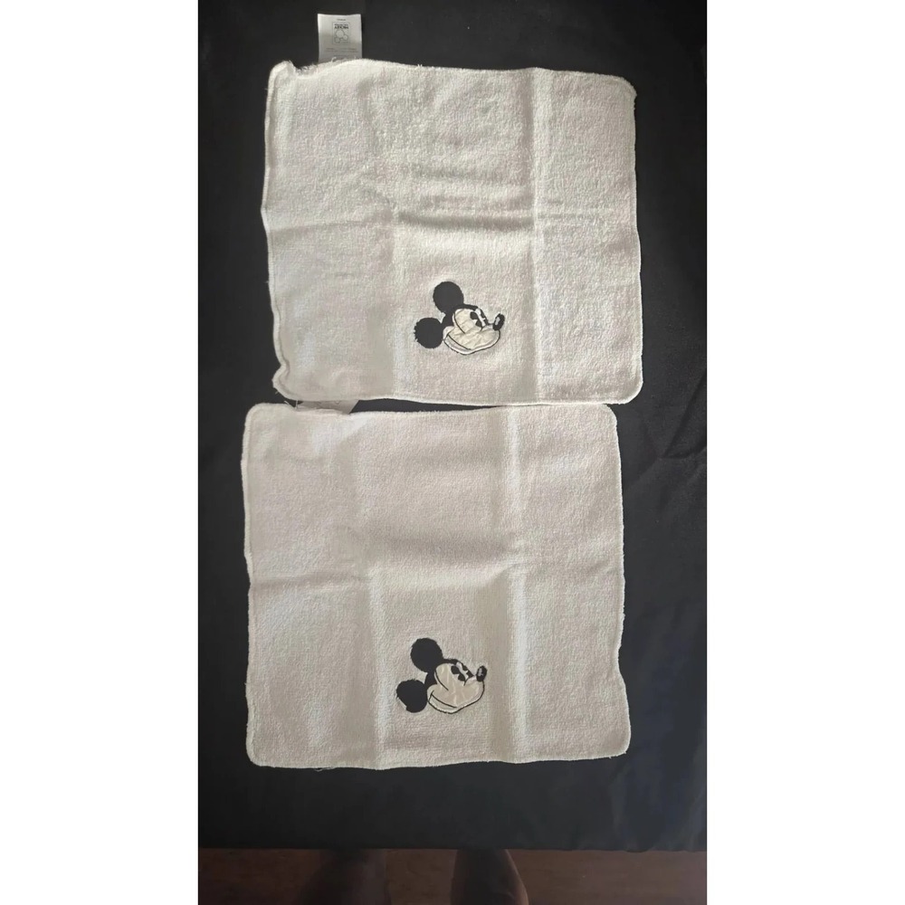 Mickey Mouse Bathroom Set- Towels Washcloths Shower Curtain Hooks & Art Book - Picture 13 of 16